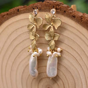 Baroque Pearl Flower Earrings