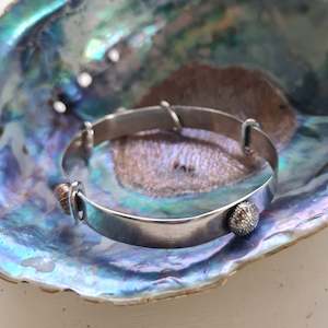 4 Kina Forged Bracelet