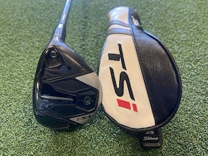 Hobby equipment and supply: 2021 Titleist TSi 1 23° 5 Hybrid