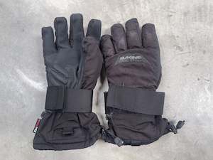 Dakine Ski/Snowboard Gloves With Built-In Wrist Guards