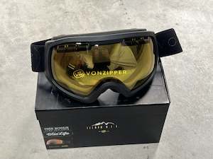 Hobby equipment and supply: Vonzipper Snow Goggles With Box