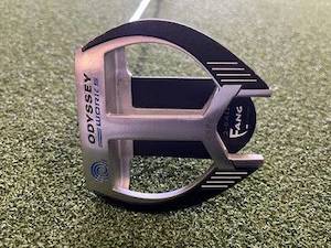 Hobby equipment and supply: 2007 Odyssey Works Versa 2 Ball Fang 34" Putter