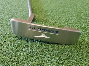 Hobby equipment and supply: 2015 Mizuno Eurus 02 34" Putter