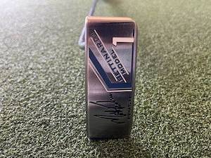 Hobby equipment and supply: 2013 Bettinardi Model 1 Signature 41.50" Putter