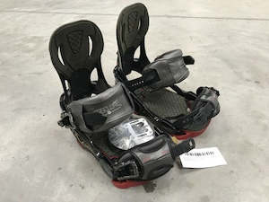 Hobby equipment and supply: Salomon Absolute Small Snowboard Bindings