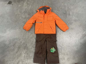 Hobby equipment and supply: Burton Kids Ski/Snowboard Jacket & Pants *Excellent Condition*