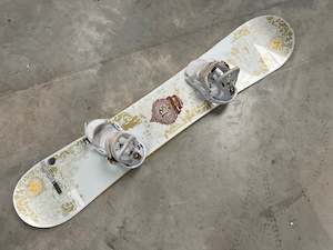 Burton Twin 154cm Snowboard With Burton Bindings