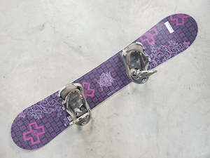 Hobby equipment and supply: X-Games Ladies  153cm Snowboard With Bindings *Excellent Condition*