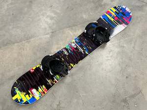 Hobby equipment and supply: Head 157cm Snowboard With Bindings