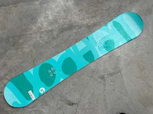 Hobby equipment and supply: K2 WorldWide Weapon 152cm Twin Snowboard