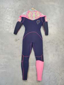 Love Cross Women Steamers Wetsuit Size Small 4mm