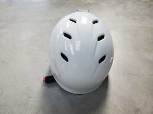 Hobby equipment and supply: CSB Girls Ski Helmet *Like New*