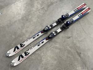 Hobby equipment and supply: 2002 Salomon Scleaver 7.9 170cm Skis