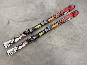 Hobby equipment and supply: Volkl Racetiger 140cm Carving Skis *Excellent Condition*