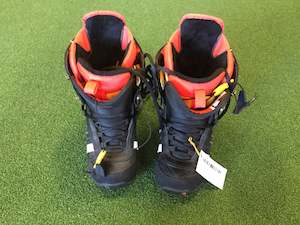 Hobby equipment and supply: Burton Sapphire 23cm US6 Snowboard Boots with Traditional Lacing *Excellent Condition*