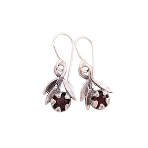 RedMānuka Sprig with Garnet Silver Earrings | nz jewellery | Redmānuka