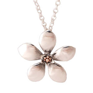 Jewellery NZ | Mānuka Flower Necklace | Redmānuka