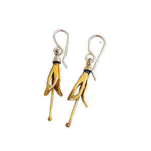 Yellow Harakeke Flower Earrings | nz jewellery | redmanuka