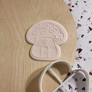 Mushroom Pixie House Small – Raised Cookie Stamp & Cutter