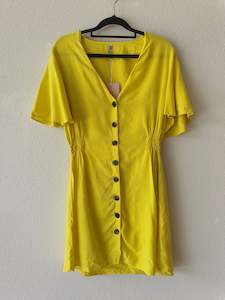 Second hand clothing: Zara Yellow dress - button up Medium