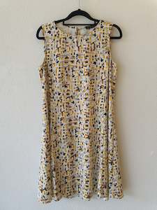 Second hand clothing: Zara Dress s