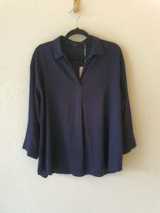 Second hand clothing: UNIQLO Top S