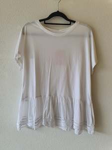 Second hand clothing: SEED Top S