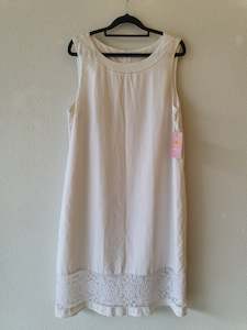 Second hand clothing: Dress 12