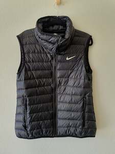 Second hand clothing: Nike Jacket S (10)