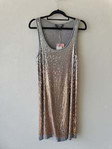 MAX Gradient Sequin NEW L