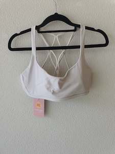 Second hand clothing: Lululemon White Cross-Back Bra (lulu 8) M