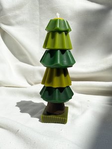 Poppy + Sage Beeswax Stacking Christmas Tree Candle Set, Medium