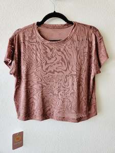 Second hand clothing: Lululemon top US4