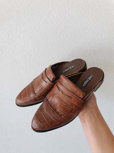 Second hand clothing: Senso Shoes EUR37