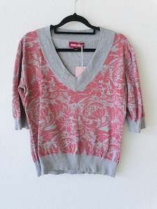 Second hand clothing: Andrea Moore top M