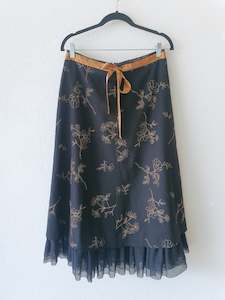 Second hand clothing: RESORT Skirt 12