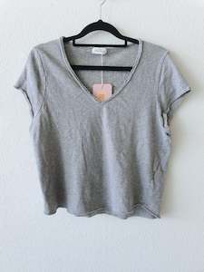 Second hand clothing: American Vintage Top S