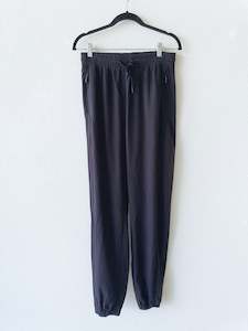 Second hand clothing: H&M Pants S