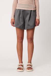 Womenswear: SUTTON SHORTS - SMOKE