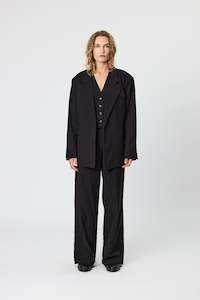 Womenswear: CAIT BLAZER - BLACK