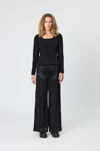 Womenswear: PARIS TOP - BLACK