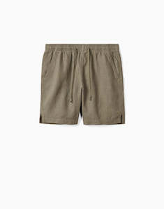 Menswear: R.M.Williams Rugby Military Linen Shorts