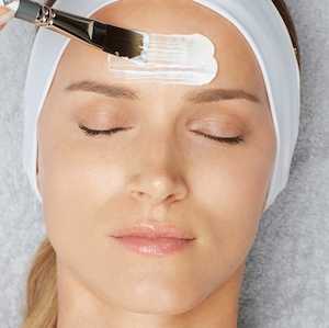 Antioxidant Full Facial Light Peel – Wellington – 1 person