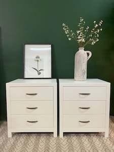 BEDSIDE TABLES