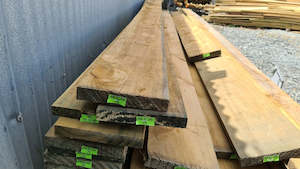 200X25 H4 Rough Sawn Cut of Log Grade