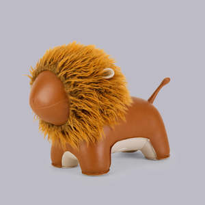 Zuny | Doorstop | Lion Lino | Tan