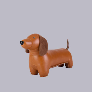 Homeware: Zuny | Bookend Classic | Dachshund | Tan