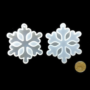 Wood Treatment: Christmas Snowflake Mould