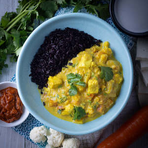 Health food: Reheat Meal: Thai Yellow Tofu Curry with Jasberry Rice (GF)