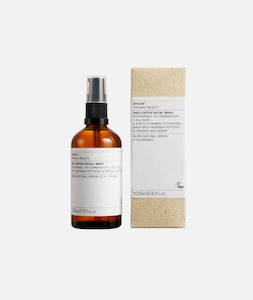 Surmanti: Evolve - Daily Detox Facial Wash